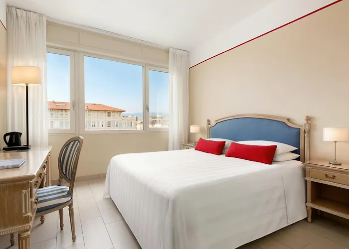 Hotel Sina Astor