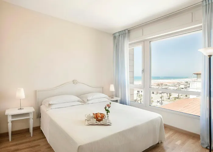 Hotel Sina Astor